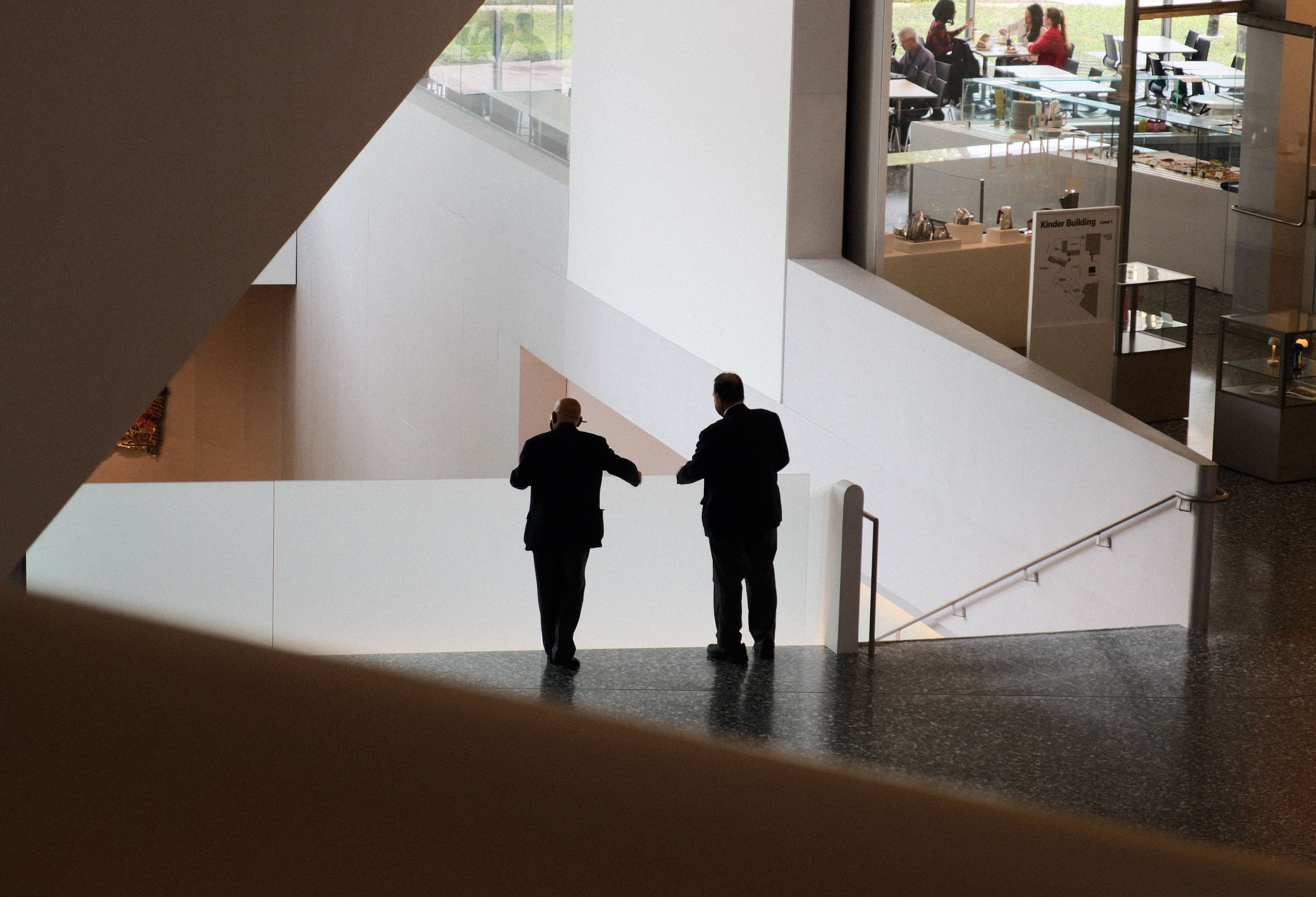 Silhouette of business people